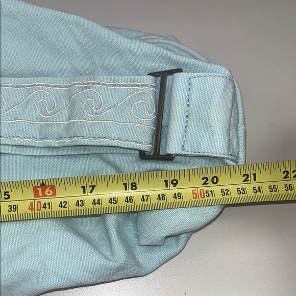 Gaiam Light Ice Blue Yoga Mat Embroidered pocket bag with strap, preowned - Picture 11 of 12